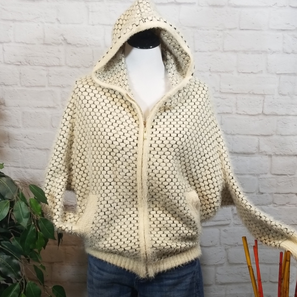Super soft & fuzzy batwing zip up sweater